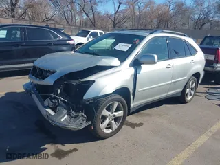 2004 Lexus RX 330 with VIN JTJHA31U040007388, listed as a IAAI auction lot 41743050 with 270,286 mi miles. Bid and sale history available at carsss.com. Image 17.