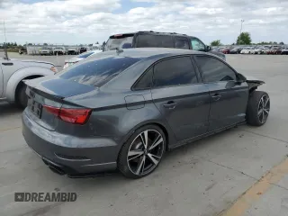 2018 Audi RS 3 z VIN WUABWGFF5J1904842, wystawiony jako Copart lot #51986144 z przebiegiem 48 485 mil mil oraz Szkody całkowita. Historia ofert i sprzedaży dostępna na DreamBid. Obrazek 3.