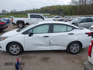 2023 Nissan Versa S с VIN 3N1CN8DV2PL823144, выставлен на аукционе IAAI как лот 41945612 с пробегом 21 126 миль миль и . История ставок и продаж доступна на DreamBid. Изображение 14.