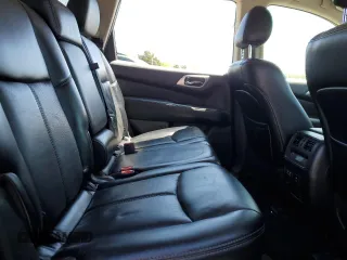 2020 Nissan Pathfinder SL z VIN 5N1DR2CM6LC611571, wystawiony jako Copart lot #52259385 z przebiegiem 133 581 mil mil oraz Szkody całkowita. Historia ofert i sprzedaży dostępna na DreamBid. Obrazek 11.