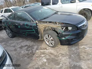 2011 Honda Accord Cpe EX-L with VIN 1HGCS1B8XBA004166, listed as a IAAI auction lot 41381221 with 210,000 mi miles. Bid and sale history available at carsss.com. Image 1.