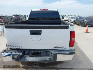 2011 Chevrolet Silverado 1500 LT with VIN 1GCRCSE07BZ103076, listed as a IAAI auction lot 41947829 with 206,666 mi miles. Bid and sale history available at carsss.com. Image 17.