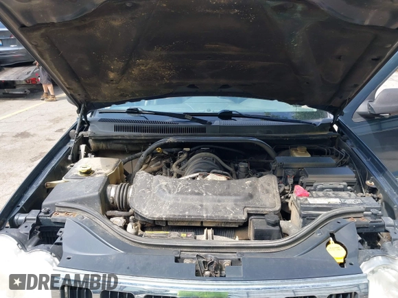 2007 Jeep Grand Cherokee Limited with VIN 1J8HR58227C561149, listed as a IAAI auction lot 42542789 with 250,790 mi miles and . Bid and sale history available at DreamBid. Image 10.