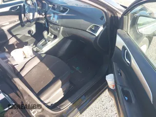 2018 Nissan Sentra SR z VIN 3N1AB7AP1JY317430, wystawiony jako IAAI lot #41946621 z przebiegiem 71 783 mil mil oraz . Historia ofert i sprzedaży dostępna na DreamBid. Obrazek 5.