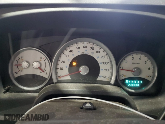 2008 Dodge Dakota SLT z VIN 1D7HW48N48S536142, wystawiony jako Copart lot #86348544 z przebiegiem 238 800 mil mil oraz Szkoda całkowita • Salvage title. Historia ofert i sprzedaży dostępna na DreamBid. Obrazek 9.