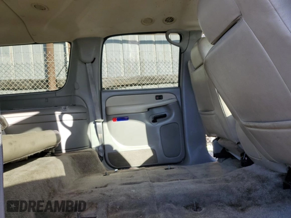 2002 GMC Yukon XL SLT with VIN 1GKEC16T92J256353, listed as a Copart auction lot 45550555 with 210,554 mi miles and Salvage Title. Bid and sale history available at carsss.com. Image 11.