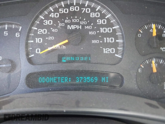 2004 Chevrolet Suburban LS with VIN 3GNGK26U94G237545, listed as a IAAI auction lot 42331246 with 373,569 mi miles and . Bid and sale history available at DreamBid. Image 7.