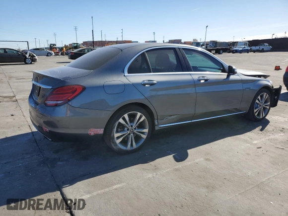 2017 Mercedes-Benz C 350e with VIN 55SWF4HB0HU225441, listed as a Copart auction lot 41779345 with 91,695 mi miles and Salvage Title. Bid and sale history available at DreamBid. Image 3.