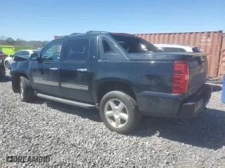 2011 Chevrolet Avalanche LT with VIN 3GNMCFE05BG388885, listed as a Copart auction lot 49298445 with 164,843 mi miles and Salvage Title. Bid and sale history available at carsss.com. Image 2.