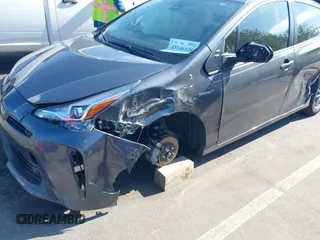 2022 Toyota Prius L Eco z VIN JTDKAMFU5N3188480, wystawiony jako IAAI lot #42146176 z przebiegiem 35 554 mil mil oraz . Historia ofert i sprzedaży dostępna na DreamBid. Obrazek 12.