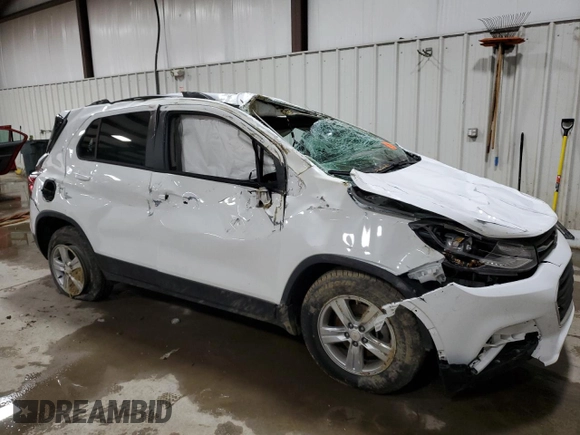 2022 Chevrolet Trax LT with VIN KL7CJLSM8NB508723, listed as a Copart auction lot 43919795 with 0 mi miles and Salvage Title. Bid and sale history available at carsss.com. Image 4.