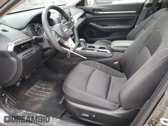 2023 Nissan Altima SV z VIN 1N4BL4DV8PN345678, wystawiony jako Copart lot #51351895 z przebiegiem 47 809 mil mil oraz Czysty tytuł • Clean title. Historia ofert i sprzedaży dostępna na DreamBid. Obrazek 7.