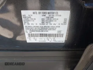 2020 Ford Explorer XLT with VIN 1FMSK7DH0LGB14180, listed as a IAAI auction lot 41671804 with 76,677 mi miles. Bid and sale history available at carsss.com. Image 9.