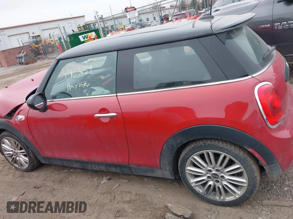 2014 MINI Hardtop S z VIN WMWXM7C50ET926341, wystawiony jako IAAI lot #41462159 z przebiegiem 95 993 mil mil oraz . Historia ofert i sprzedaży dostępna na DreamBid. Obrazek 14.