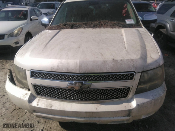 2008 Chevrolet Suburban LTZ with VIN 1GNFC16J28R219015, listed as a IAAI auction lot 41110111 with 1 mi miles. Bid and sale history available at carsss.com. Image 10.