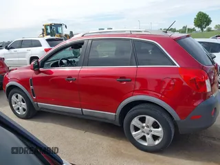 2014 Chevrolet Captiva Sport LS z VIN 3GNAL2EK8ES524280, wystawiony jako IAAI lot #42189302 z przebiegiem 101 142 mil mil oraz . Historia ofert i sprzedaży dostępna na DreamBid. Obrazek 14.