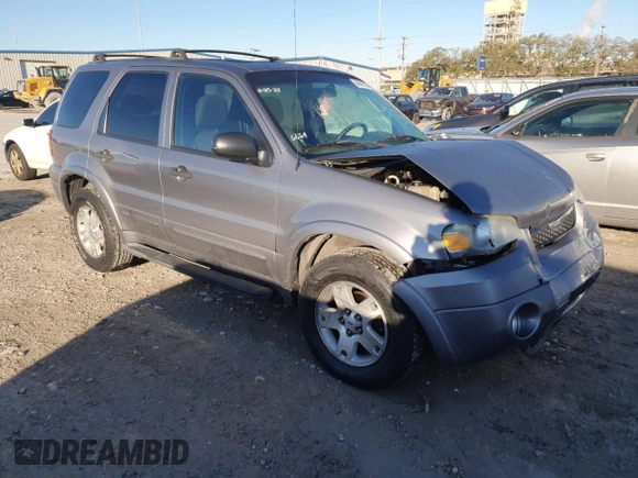 2007 Ford Escape XLT with VIN 1FMYU03197KA99388, listed as a Copart auction lot 46999525 with 192,220 mi miles and Salvage Title. Bid and sale history available at carsss.com. Image 4.