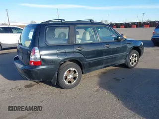 2006 Subaru Forester 2.5 X with VIN JF1SG63626H709567, listed as a IAAI auction lot 41799538 with 196,444 mi miles. Bid and sale history available at carsss.com. Image 4.