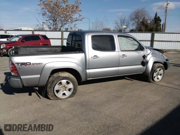 2014 Toyota Tacoma with VIN 3TMLU4EN0EM139384, listed as a Copart auction lot 45981825 with 206,799 mi miles and Salvage Title. Bid and sale history available at carsss.com. Image 3.