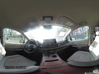 2021 Toyota Sienna LE с VIN 5TDKRKEC9MS043364, выставлен на аукционе IAAI как лот 41515918 с пробегом 98 028 миль миль и . История ставок и продаж доступна на DreamBid. Изображение 20.