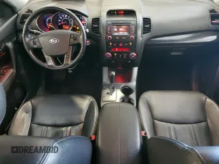 2013 Kia Sorento EX with VIN 5XYKU3A61DG330313, listed as a Copart auction lot 63242405 with 226,004 mi miles and Salvage title. Bid and sale history available at DreamBid. Image 8.