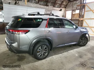 2022 Nissan Pathfinder SV with VIN 5N1DR3BD5NC256239, listed as a Copart auction lot 82177604 with 38,987 mi miles and Salvage Title. Bid and sale history available at carsss.com. Image 3.