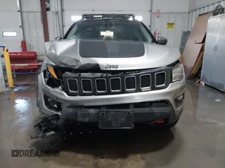 2019 Jeep Compass Trailhawk with VIN 3C4NJDDB9KT765459, listed as a IAAI auction lot 41319891 with 83,860 mi miles and . Bid and sale history available at carsss.com. Image 13.