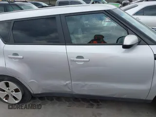 2016 Kia Soul z VIN KNDJN2A25G7823770, wystawiony jako IAAI lot #42115293 z przebiegiem 114 072 mil mil oraz . Historia ofert i sprzedaży dostępna na DreamBid. Obrazek 14.