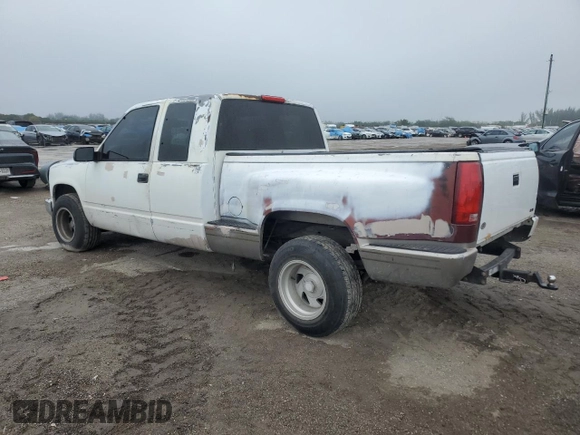 1998 GMC Sierra 1500 with VIN 2GDEC19R3W1562357, listed as a Copart auction lot 42298055 with 232,232 mi miles and Clean Title. Bid and sale history available at DreamBid. Image 2.