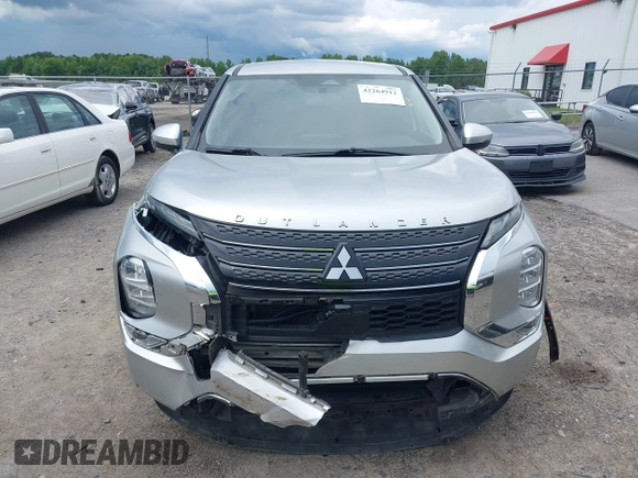 2022 Mitsubishi Outlander ES z VIN JA4J3TA88NZ015201, wystawiony jako IAAI lot #42264912 z przebiegiem 78 601 mil mil oraz . Historia ofert i sprzedaży dostępna na DreamBid. Obrazek 13.