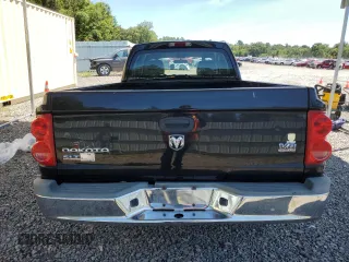 2006 Dodge Dakota SLT z VIN 1D7HE42N36S523634, wystawiony jako Copart lot #62717474 z przebiegiem 72 295 mil mil oraz Szkoda całkowita • Salvage title. Historia ofert i sprzedaży dostępna na DreamBid. Obrazek 6.