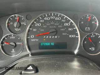 2021 Chevrolet Express Passenger LS z VIN 1GAZGNFPXM1170072, wystawiony jako Copart lot #64797015 z przebiegiem 273 908 mil mil oraz Czysty tytuł • Clean title. Historia ofert i sprzedaży dostępna na DreamBid. Obrazek 7.