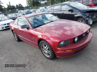 2005 Ford Mustang GT Deluxe with VIN 1ZVFT82HX55116087, listed as a IAAI auction lot 42039147 with 103,389 mi miles and . Bid and sale history available at DreamBid. Image 1.