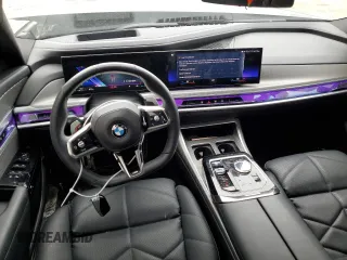 2023 BMW 7 Series 740i with VIN WBA23EH09PCM55128, listed as a Copart auction lot 82154523 with 21,475 mi miles and . Bid and sale history available at DreamBid. Image 8.