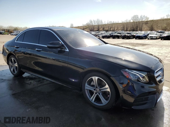 2018 Mercedes-Benz E 300 with VIN WDDZF4KBXJA464197, listed as a Copart auction lot 53205215 with 38,002 mi miles and Salvage title. Bid and sale history available at DreamBid. Image 4.
