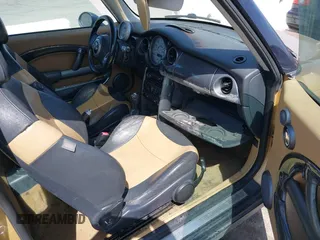 2004 MINI Hardtop with VIN WMWRC33434TJ53276, listed as a IAAI auction lot 42221744 with 195,400 mi miles and . Bid and sale history available at DreamBid. Image 5.