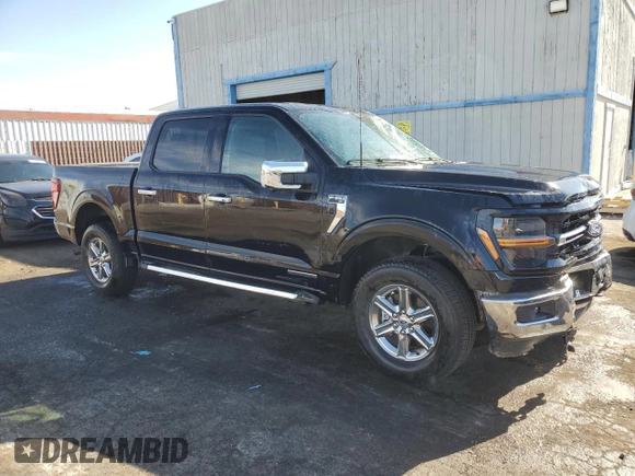 2024 Ford F-150 XLT with VIN 1FTFW3LD5RFA20800, listed as a Copart auction lot 52948095 with 14,233 mi miles and Clean Title. Bid and sale history available at carsss.com. Image 4.