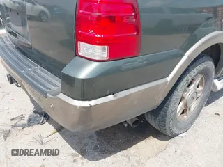 2004 Ford Expedition Eddie Bauer z VIN 1FMRU17W34LB71109, wystawiony jako IAAI lot #42060752 z przebiegiem 272 659 mil mil oraz . Historia ofert i sprzedaży dostępna na DreamBid. Obrazek 12.