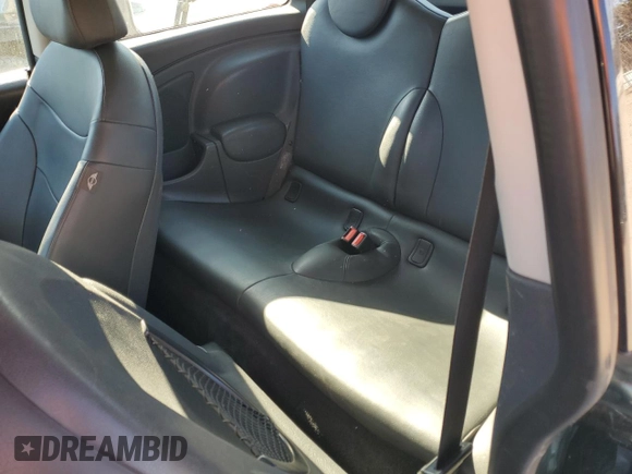 2005 MINI Hardtop S с VIN WMWRE33485TD91770, выставлен на аукционе Copart как лот 53641335 с пробегом 130 450 миль миль и Чистый • Clean title. История ставок и продаж доступна на DreamBid. Изображение 10.