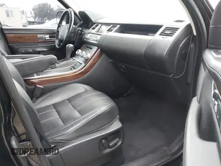2011 Land Rover Range Rover Sport HSE Lux z VIN SALSK2D48BA260468, wystawiony jako IAAI lot #42203613 z przebiegiem 112 040 mil mil oraz . Historia ofert i sprzedaży dostępna na DreamBid. Obrazek 5.