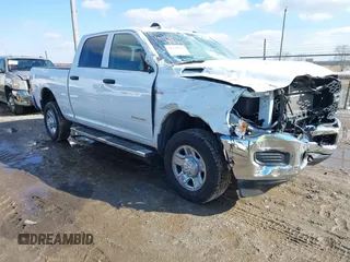 2022 Ram 2500 Tradesman with VIN 3C6UR5CJXNG321949, listed as a IAAI auction lot 41539376 with 88,786 mi miles. Bid and sale history available at carsss.com. Image 1.