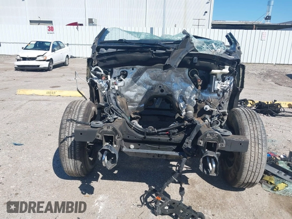 2020 GMC Sierra 1500 Denali z VIN 1GTU9FEL9LZ170791, wystawiony jako IAAI lot #41732485 z przebiegiem Nie podano mil oraz . Historia ofert i sprzedaży dostępna na DreamBid. Obrazek 6.