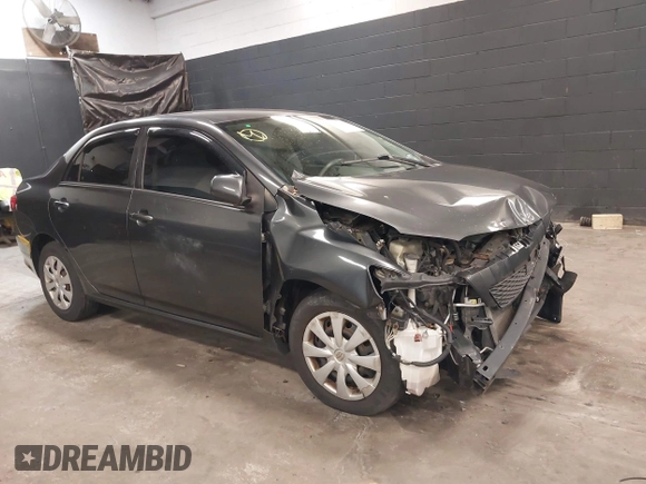 2010 Toyota Corolla z VIN 1NXBU4EE1AZ377922, wystawiony jako IAAI lot #41892589 z przebiegiem 103 178 mil mil oraz . Historia ofert i sprzedaży dostępna na DreamBid. Obrazek 1.
