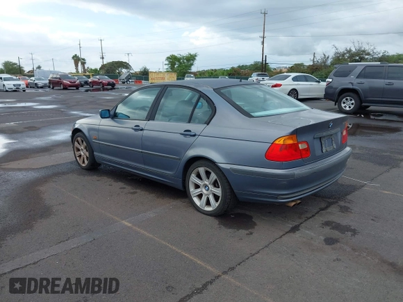 1999 BMW 3 Series 323i with VIN WBAAM3332XCA80930, listed as a IAAI auction lot 41827318 with 93,055 mi miles. Bid and sale history available at carsss.com. Image 3.