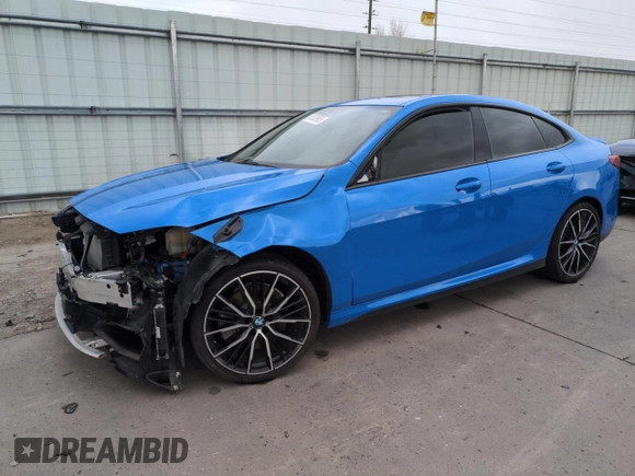2021 BMW 2 Series 228i xDrive z VIN WBA73AK01M7G46511, wystawiony jako Copart lot #51533965 z przebiegiem 22 012 mil mil oraz Szkoda całkowita • Salvage title. Historia ofert i sprzedaży dostępna na DreamBid. Obrazek 1.