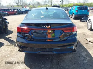 2024 Kia Forte GT-Line with VIN 3KPF54AD7RE822951, listed as a IAAI auction lot 41988055 with 16,180 mi miles and . Bid and sale history available at carsss.com. Image 17.