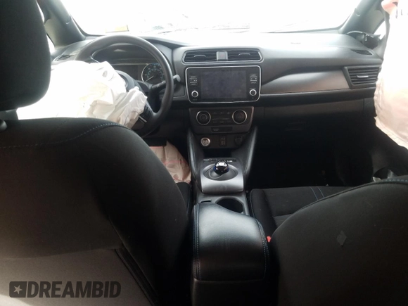 2020 Nissan LEAF z VIN 1N4BZ1BP8LC311473, wystawiony jako Copart lot #39809533 z przebiegiem Nie podano mil oraz . Historia ofert i sprzedaży dostępna na DreamBid. Obrazek 8.