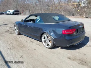 2012 Audi S5 Premium Plus z VIN WAUCGAFH4CN004360, wystawiony jako IAAI lot #41742130 z przebiegiem 106 929 mil mil oraz . Historia ofert i sprzedaży dostępna na DreamBid. Obrazek 3.