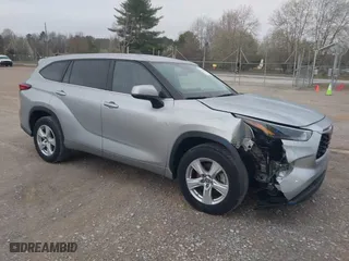 2023 Toyota Highlander L with VIN 5TDKDRAH7PS018492, listed as a IAAI auction lot 41806300 with 39,703 mi miles. Bid and sale history available at carsss.com. Image 1.