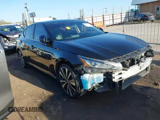 2019 Nissan Altima 2.5 SR with VIN 1N4BL4CV3KC130764, listed as a IAAI auction lot 41952695 with 86,644 mi miles. Bid and sale history available at carsss.com. Image 1.